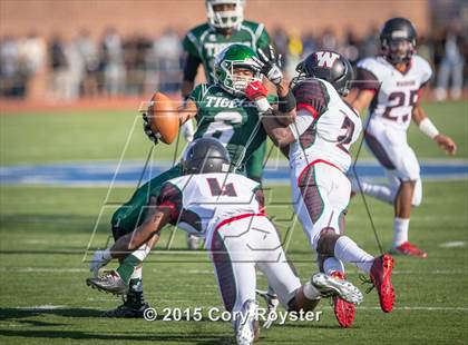 Thumbnail 3 in Wilson vs. Woodson (DCIAA Final) photogallery.