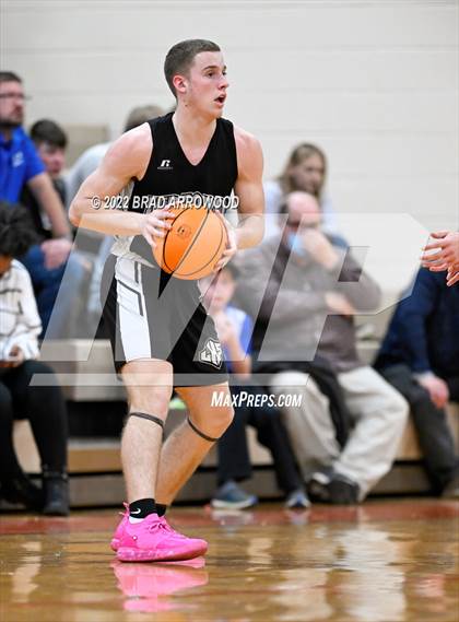 Thumbnail 1 in Ledford @ North Davidson photogallery.