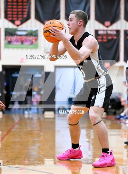 Thumbnail 2 in Ledford @ North Davidson photogallery.