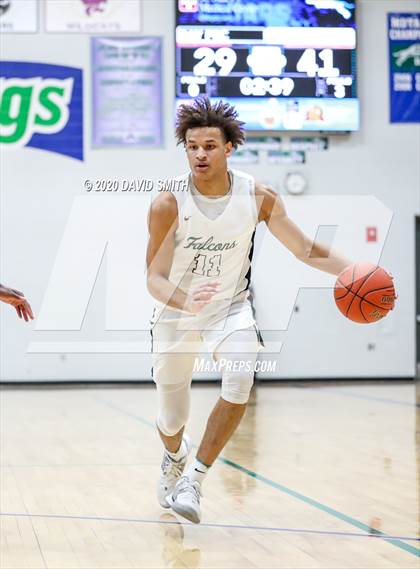 Thumbnail 1 in Raymore-Peculiar vs. Staley (MSHSAA Class 5 Quarterfinal) photogallery.
