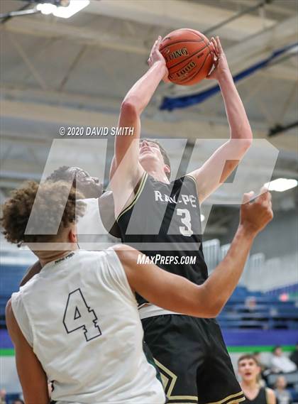 Thumbnail 3 in Raymore-Peculiar vs. Staley (MSHSAA Class 5 Quarterfinal) photogallery.