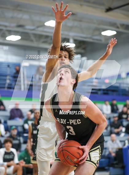 Thumbnail 1 in Raymore-Peculiar vs. Staley (MSHSAA Class 5 Quarterfinal) photogallery.