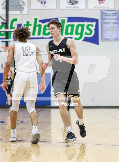 Thumbnail 1 in Raymore-Peculiar vs. Staley (MSHSAA Class 5 Quarterfinal) photogallery.