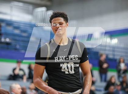 Thumbnail 3 in Raymore-Peculiar vs. Staley (MSHSAA Class 5 Quarterfinal) photogallery.