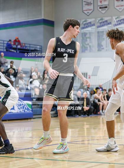 Thumbnail 1 in Raymore-Peculiar vs. Staley (MSHSAA Class 5 Quarterfinal) photogallery.
