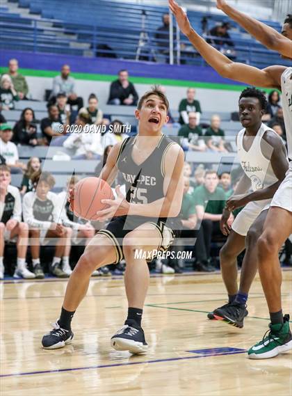 Thumbnail 2 in Raymore-Peculiar vs. Staley (MSHSAA Class 5 Quarterfinal) photogallery.