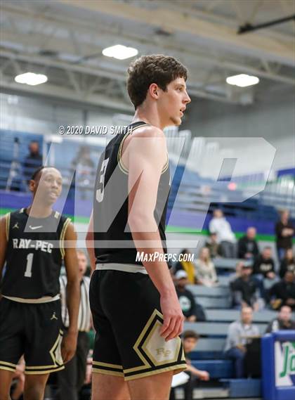 Thumbnail 3 in Raymore-Peculiar vs. Staley (MSHSAA Class 5 Quarterfinal) photogallery.