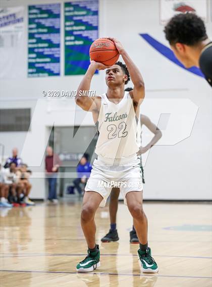 Thumbnail 3 in Raymore-Peculiar vs. Staley (MSHSAA Class 5 Quarterfinal) photogallery.