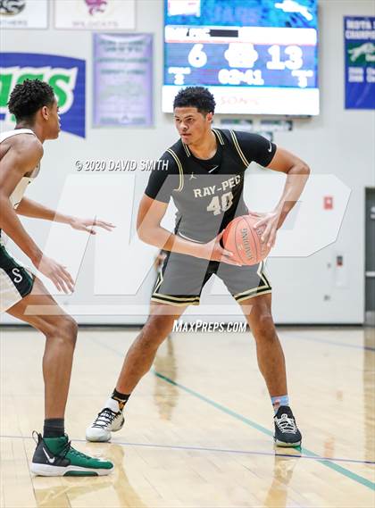 Thumbnail 1 in Raymore-Peculiar vs. Staley (MSHSAA Class 5 Quarterfinal) photogallery.