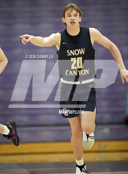 Thumbnail 1 in Snow Canyon vs. Tooele (Riverton Holiday Tournament) photogallery.