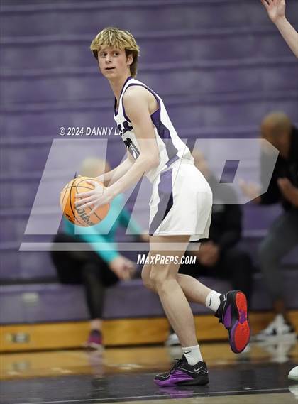 Thumbnail 3 in Snow Canyon vs. Tooele (Riverton Holiday Tournament) photogallery.