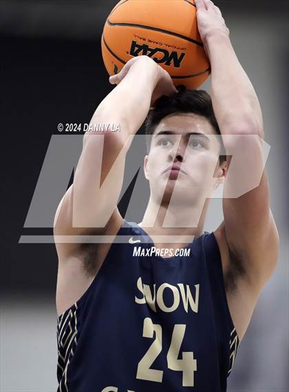 Thumbnail 1 in Snow Canyon vs. Tooele (Riverton Holiday Tournament) photogallery.