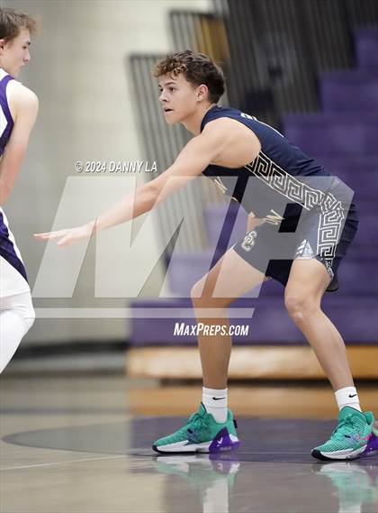 Thumbnail 2 in Snow Canyon vs. Tooele (Riverton Holiday Tournament) photogallery.