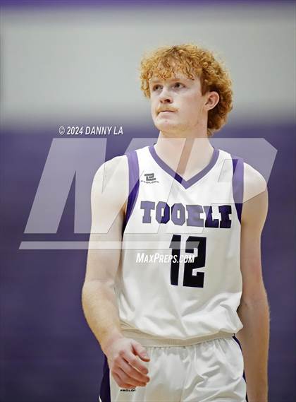Thumbnail 3 in Snow Canyon vs. Tooele (Riverton Holiday Tournament) photogallery.