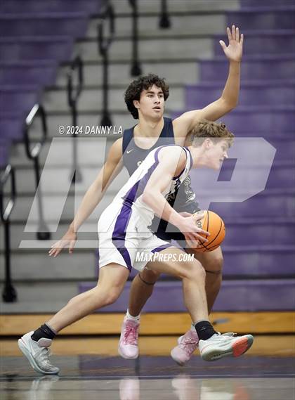 Thumbnail 3 in Snow Canyon vs. Tooele (Riverton Holiday Tournament) photogallery.