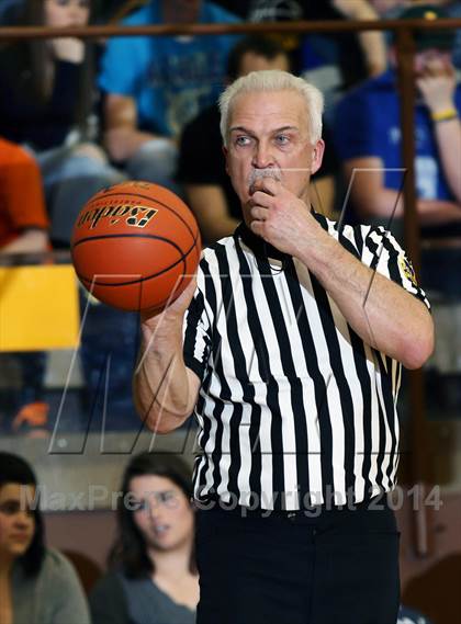 Thumbnail 1 in Keystone vs. Clarion (District IX A Final) photogallery.