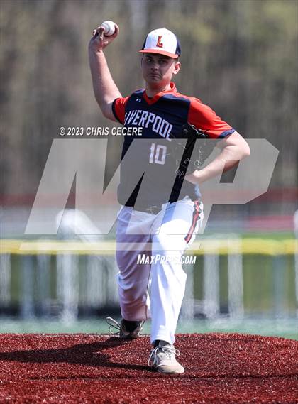 Thumbnail 3 in Liverpool vs. Fairport photogallery.