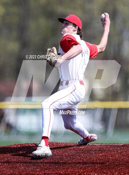 Thumbnail 1 in Liverpool vs. Fairport photogallery.