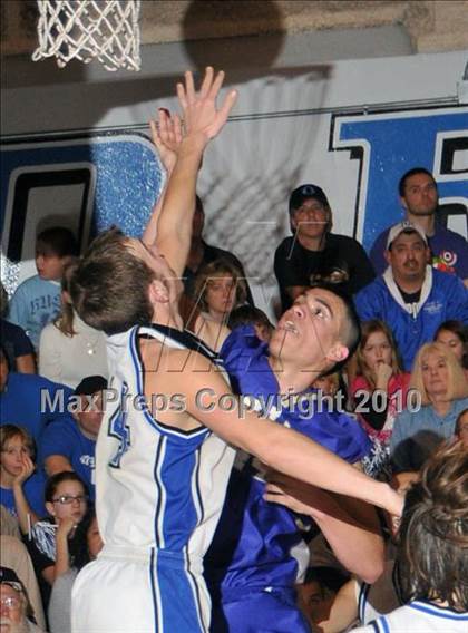 Thumbnail 3 in Willows @ Orland (CIF NS Playoffs) photogallery.
