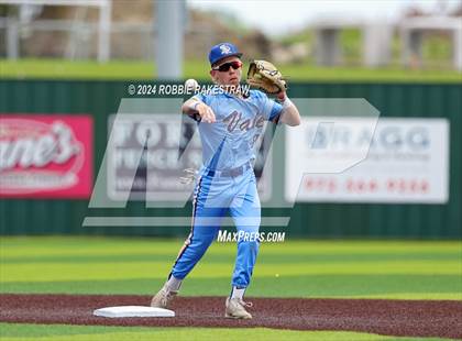 Thumbnail 1 in Sunnyvale vs. Mabank (UIL 4A Bi-District Playoff) photogallery.