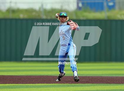 Thumbnail 2 in Sunnyvale vs. Mabank (UIL 4A Bi-District Playoff) photogallery.