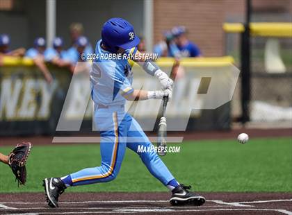 Thumbnail 3 in Sunnyvale vs. Mabank (UIL 4A Bi-District Playoff) photogallery.
