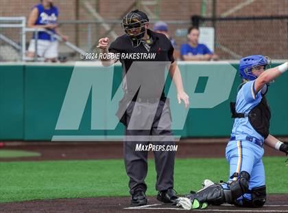 Thumbnail 1 in Sunnyvale vs. Mabank (UIL 4A Bi-District Playoff) photogallery.