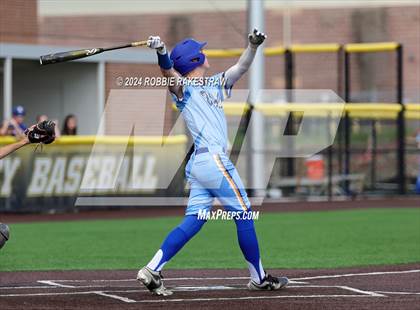 Thumbnail 1 in Sunnyvale vs. Mabank (UIL 4A Bi-District Playoff) photogallery.