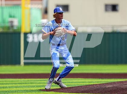 Thumbnail 3 in Sunnyvale vs. Mabank (UIL 4A Bi-District Playoff) photogallery.