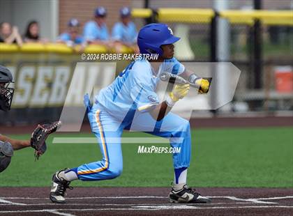 Thumbnail 1 in Sunnyvale vs. Mabank (UIL 4A Bi-District Playoff) photogallery.