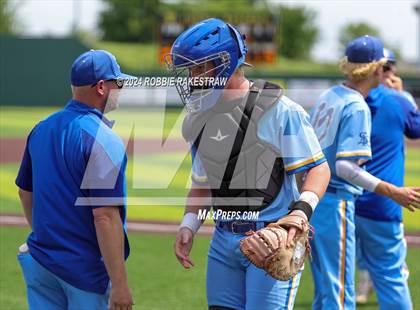 Thumbnail 3 in Sunnyvale vs. Mabank (UIL 4A Bi-District Playoff) photogallery.