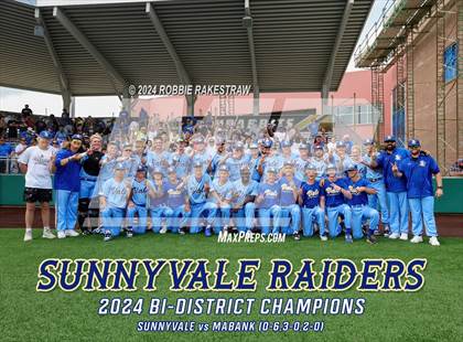 Thumbnail 1 in Sunnyvale vs. Mabank (UIL 4A Bi-District Playoff) photogallery.