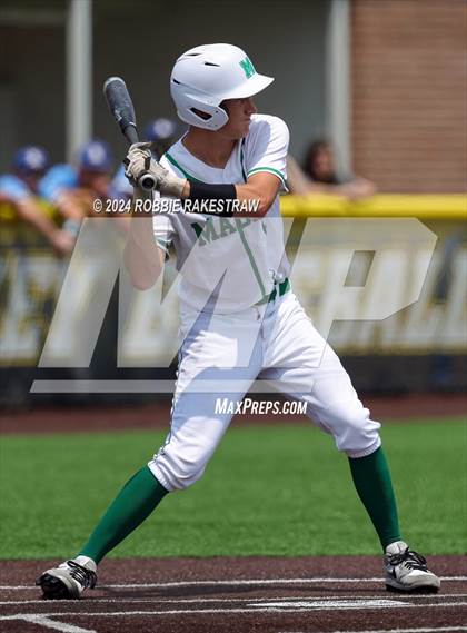 Thumbnail 3 in Sunnyvale vs. Mabank (UIL 4A Bi-District Playoff) photogallery.