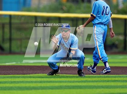 Thumbnail 1 in Sunnyvale vs. Mabank (UIL 4A Bi-District Playoff) photogallery.