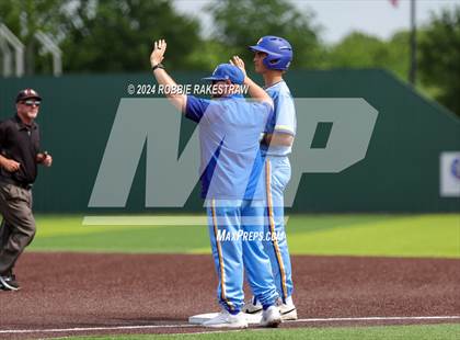 Thumbnail 3 in Sunnyvale vs. Mabank (UIL 4A Bi-District Playoff) photogallery.