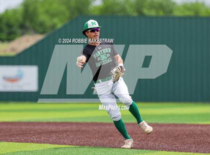 Thumbnail 3 in Sunnyvale vs. Mabank (UIL 4A Bi-District Playoff) photogallery.