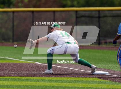 Thumbnail 3 in Sunnyvale vs. Mabank (UIL 4A Bi-District Playoff) photogallery.