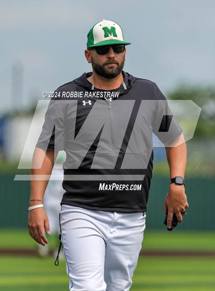 Thumbnail 2 in Sunnyvale vs. Mabank (UIL 4A Bi-District Playoff) photogallery.