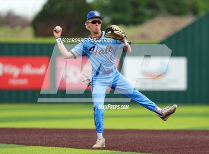 Thumbnail 1 in Sunnyvale vs. Mabank (UIL 4A Bi-District Playoff) photogallery.
