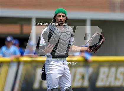 Thumbnail 1 in Sunnyvale vs. Mabank (UIL 4A Bi-District Playoff) photogallery.