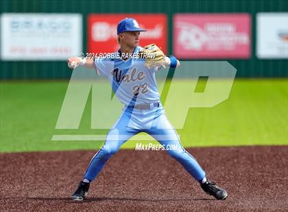 Thumbnail 2 in Sunnyvale vs. Mabank (UIL 4A Bi-District Playoff) photogallery.