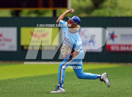 Thumbnail 2 in Sunnyvale vs. Mabank (UIL 4A Bi-District Playoff) photogallery.