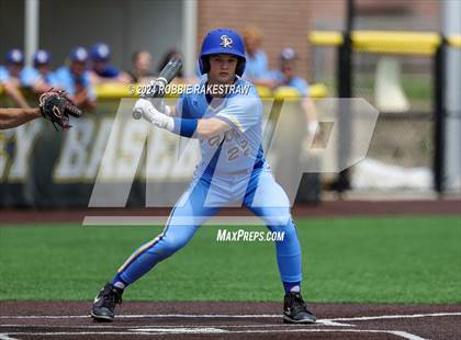 Thumbnail 1 in Sunnyvale vs. Mabank (UIL 4A Bi-District Playoff) photogallery.
