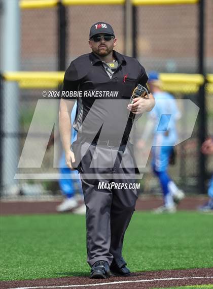 Thumbnail 3 in Sunnyvale vs. Mabank (UIL 4A Bi-District Playoff) photogallery.