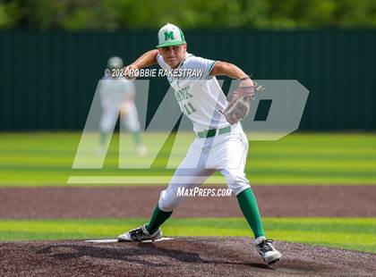 Thumbnail 2 in Sunnyvale vs. Mabank (UIL 4A Bi-District Playoff) photogallery.