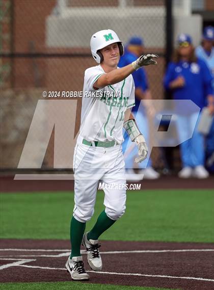 Thumbnail 3 in Sunnyvale vs. Mabank (UIL 4A Bi-District Playoff) photogallery.