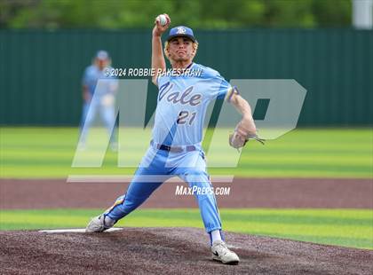 Thumbnail 1 in Sunnyvale vs. Mabank (UIL 4A Bi-District Playoff) photogallery.