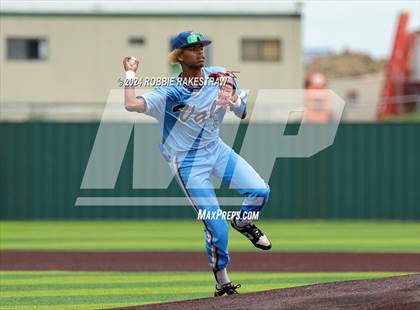 Thumbnail 2 in Sunnyvale vs. Mabank (UIL 4A Bi-District Playoff) photogallery.