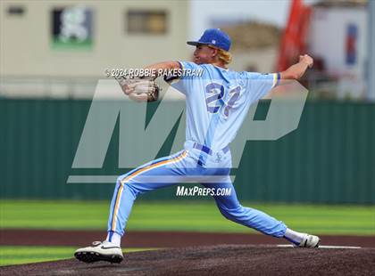 Thumbnail 3 in Sunnyvale vs. Mabank (UIL 4A Bi-District Playoff) photogallery.