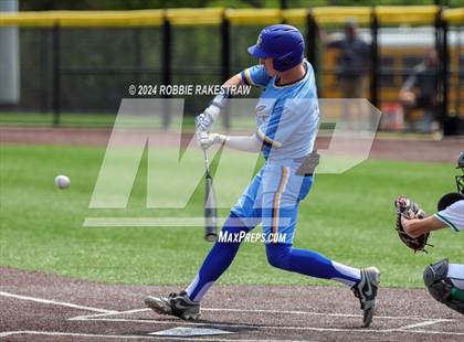 Thumbnail 2 in Sunnyvale vs. Mabank (UIL 4A Bi-District Playoff) photogallery.